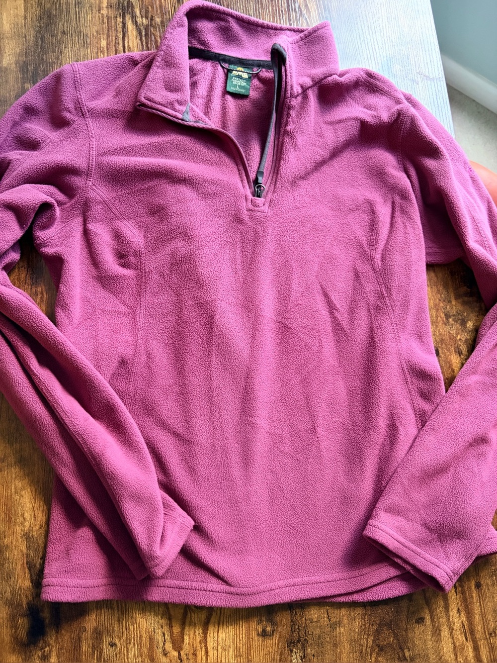EMS Quarter Zip Women’s Large Raspberry fitted Fleece